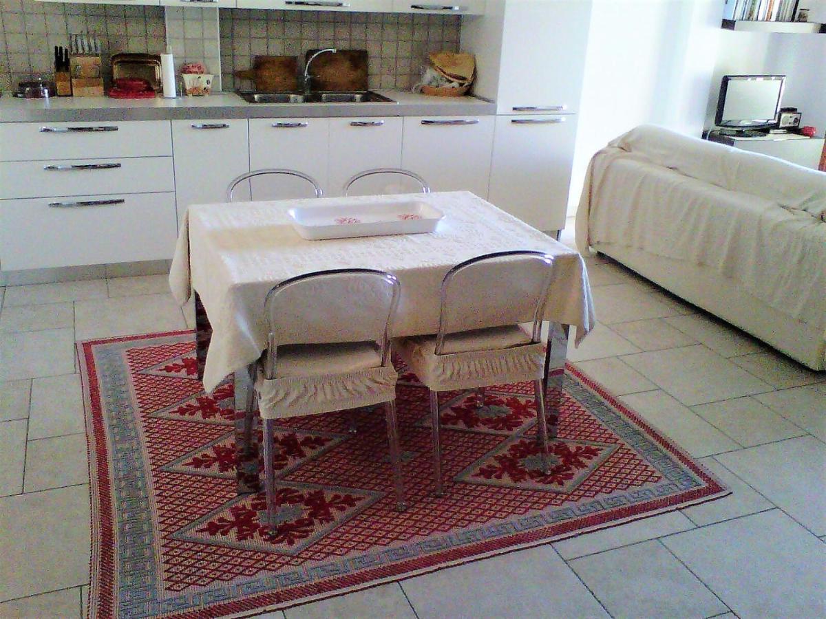 Appartamento Nel Cuore Di Villasimius 1 Piano Bagian luar foto